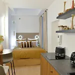 Bright And Central Studio - Paris